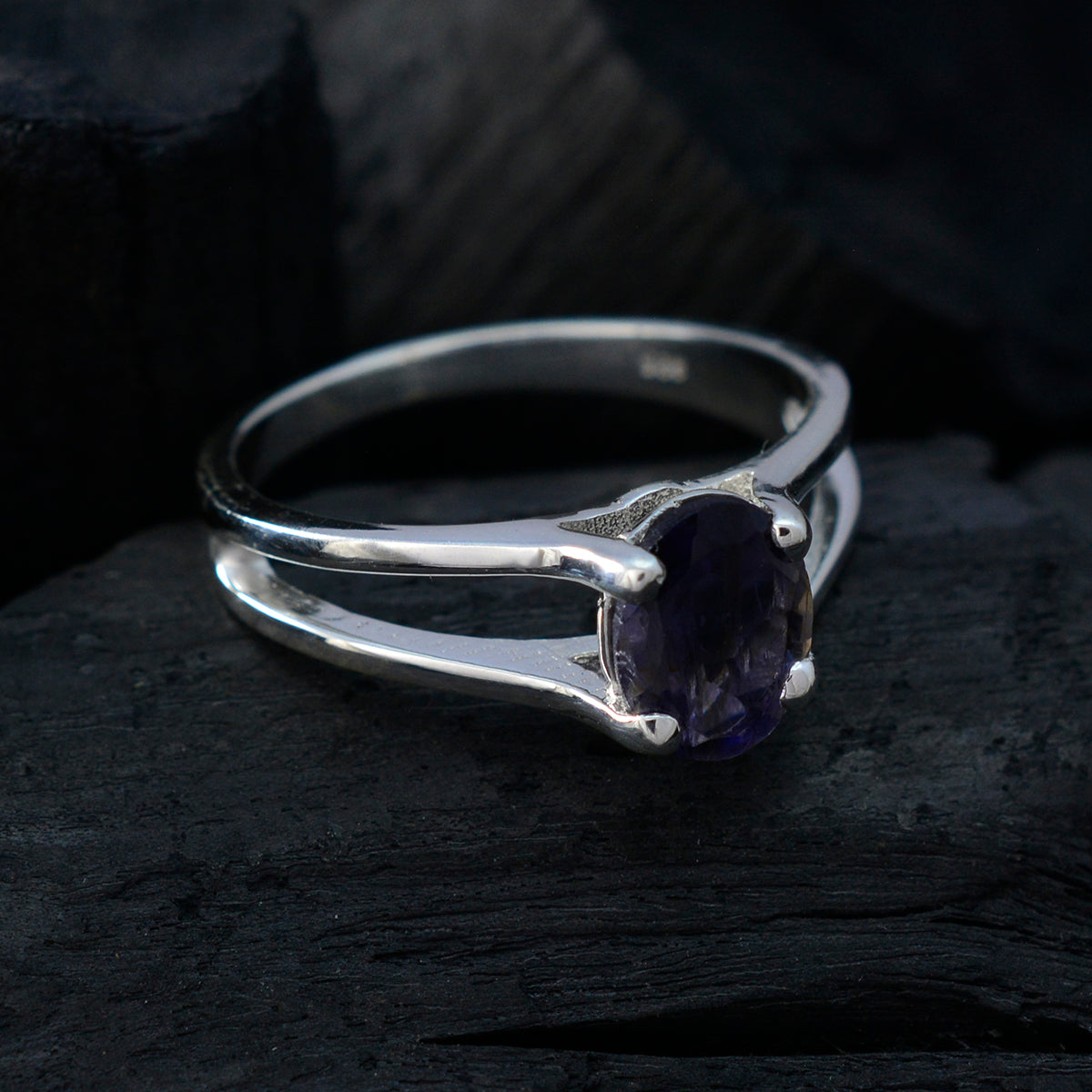 Fernanda Traditional Blue Solitaire Ring