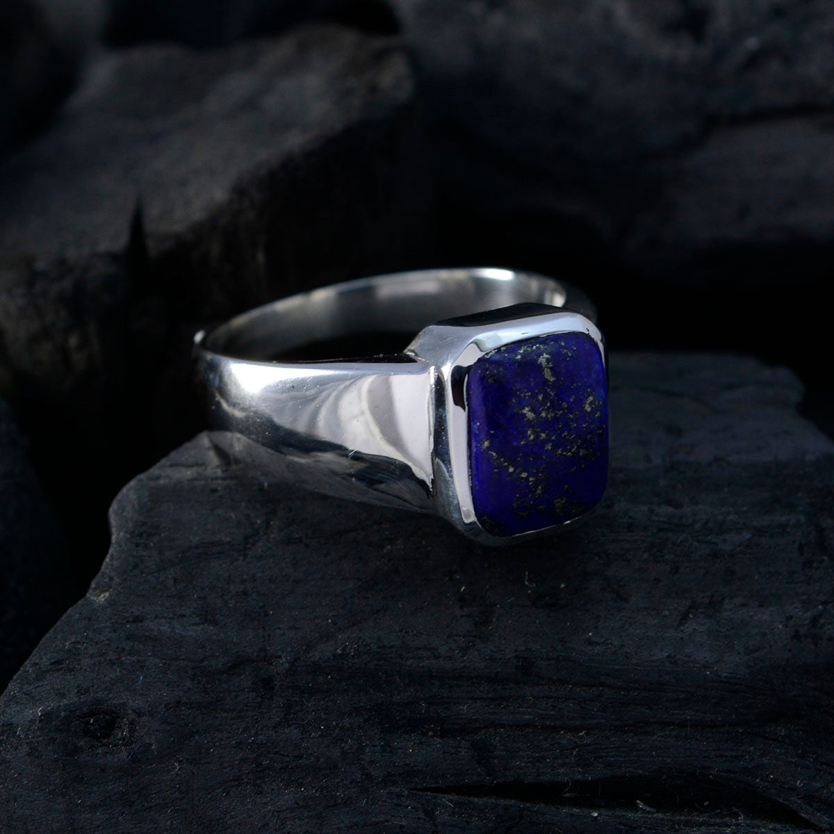 Freya Blue Solitaire Ring with Lapis Lazuli Stone