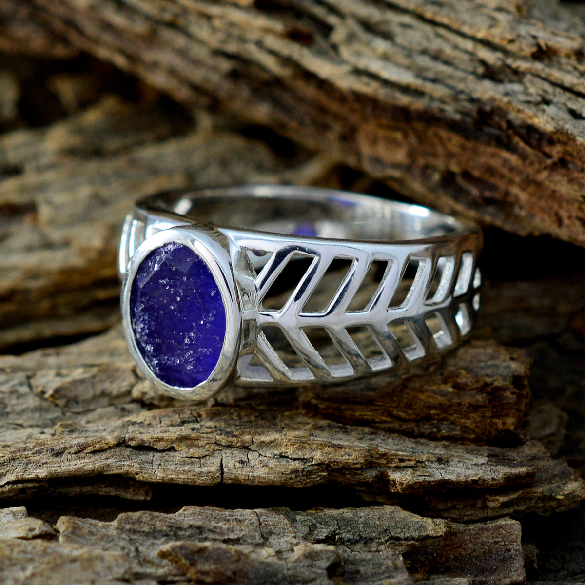 Sophia Rope-Wire Blue Solitaire Ring