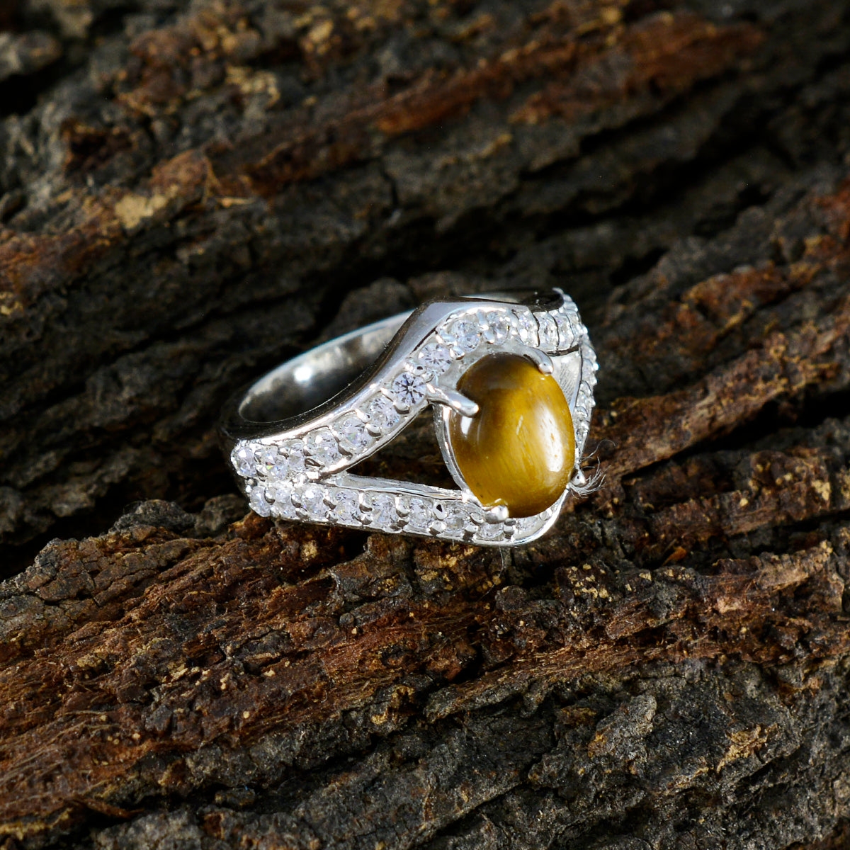 Nayara Brown Halo Ring for Women with Gemstones