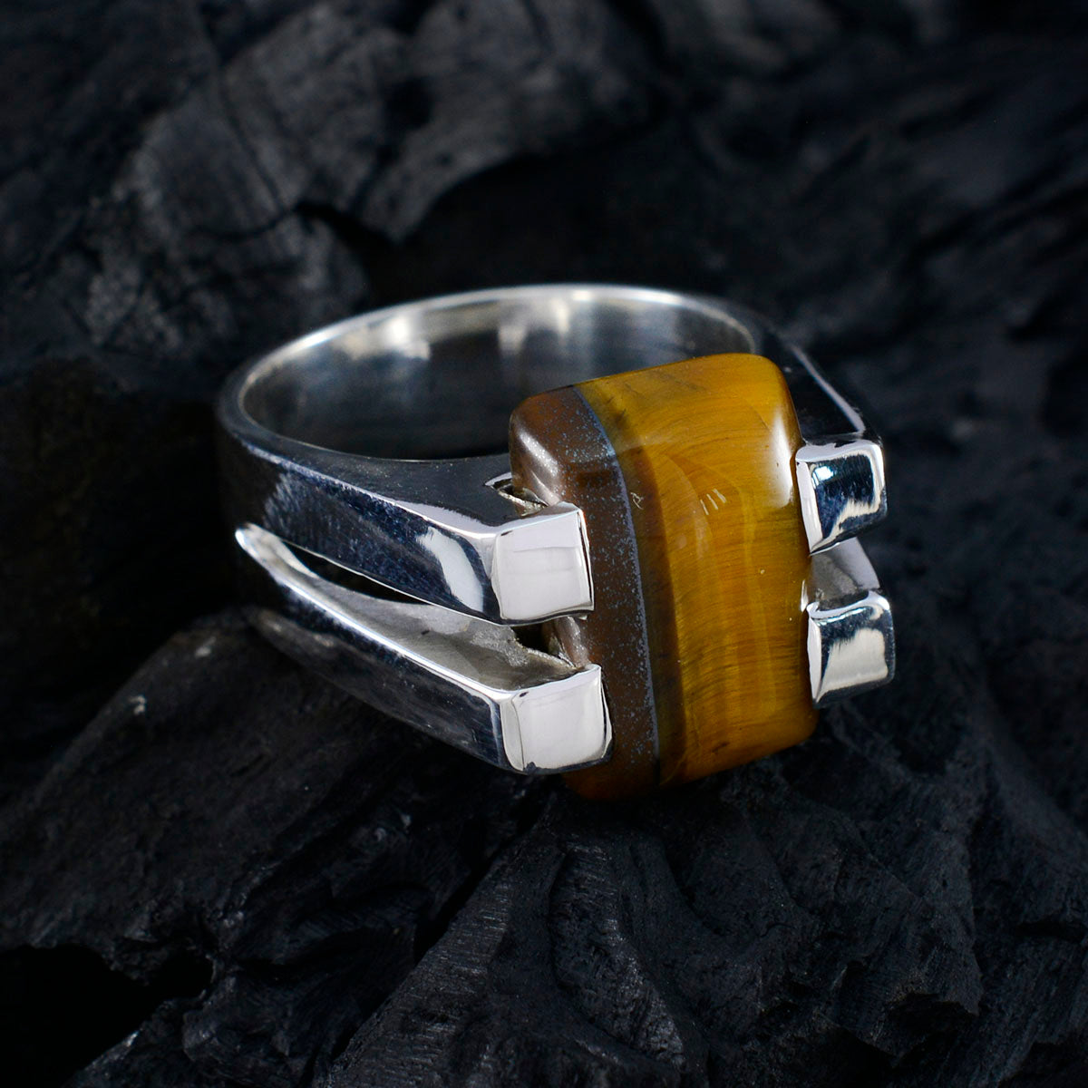 Eva Brown Solitaire Ring with Silver Band Stylish Design