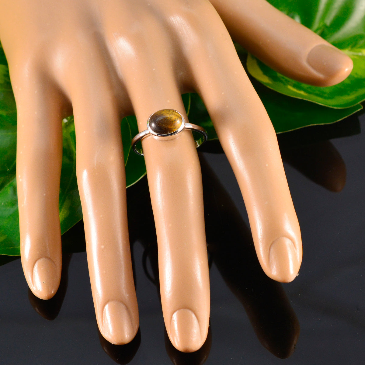 Hye-jin Contemporary Brown Solitaire Ring