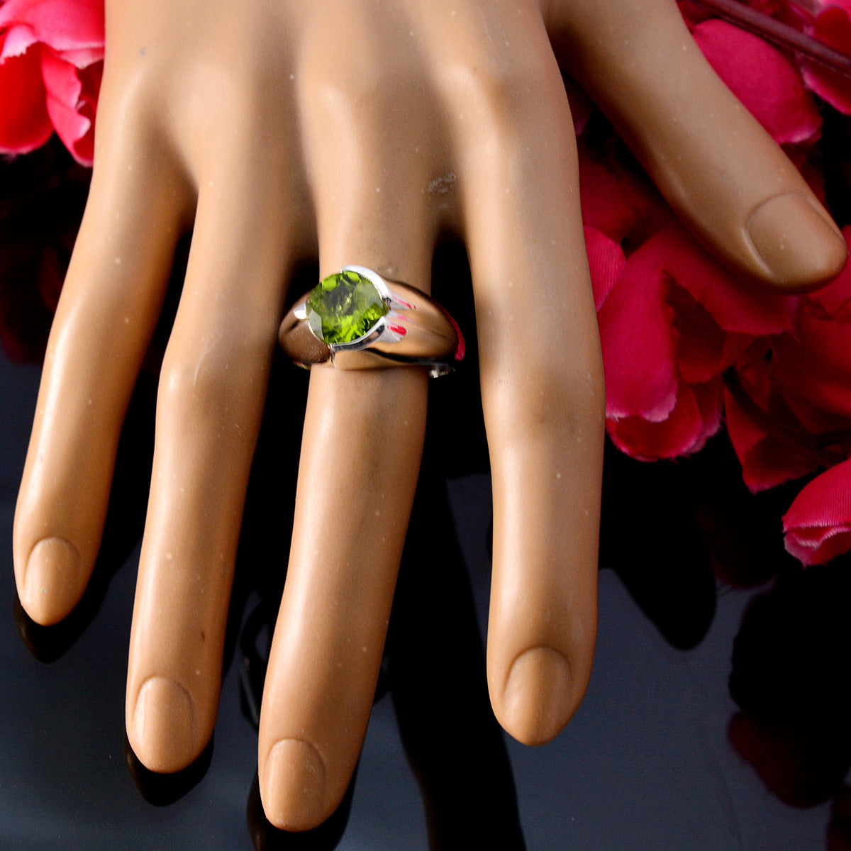 Dewi Contemporary Green Solitaire Ring