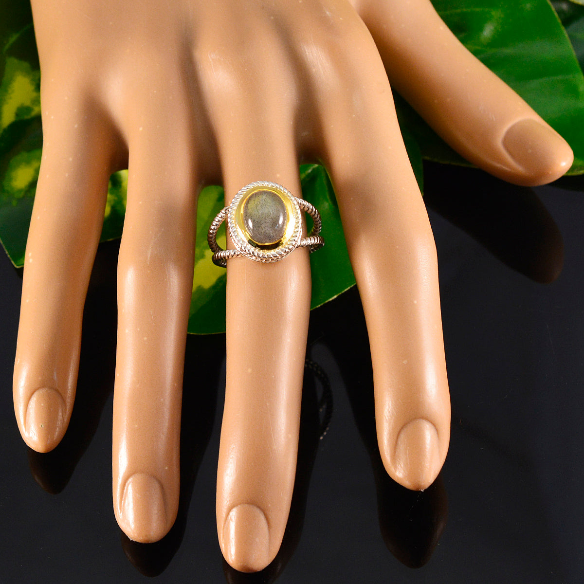 Eva Rope Wire Solitaire Ring with Gemstone Accent