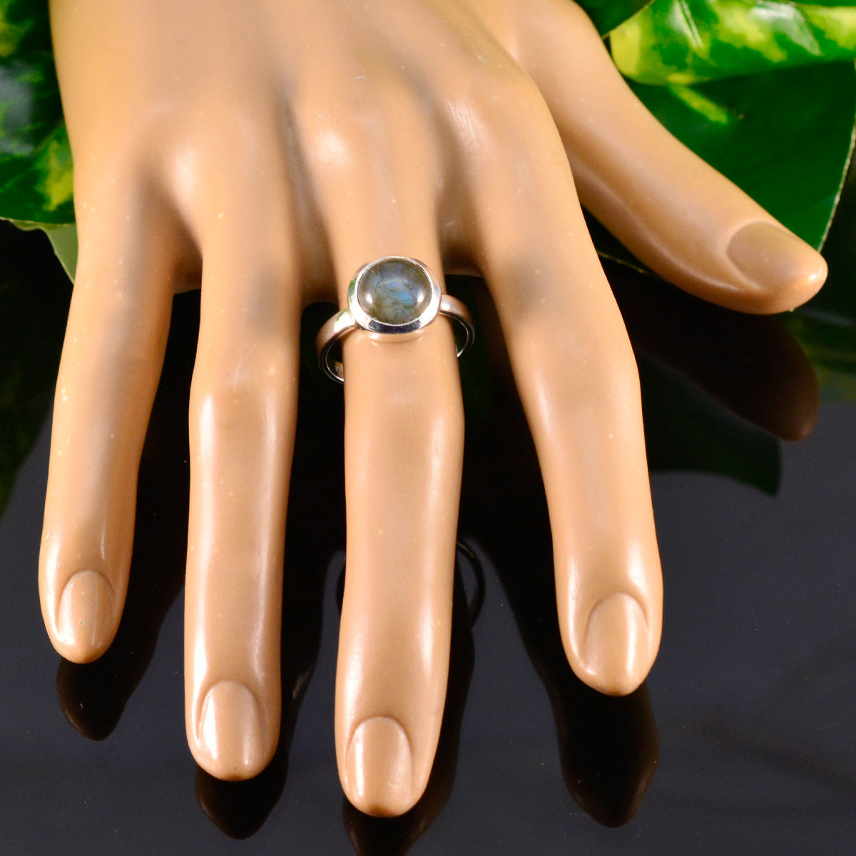 Eva Trendy Grey Solitaire Ring with Labradorite Stone