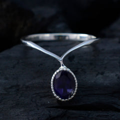 Ji-eun Glamorous Blue Solitaire Ring