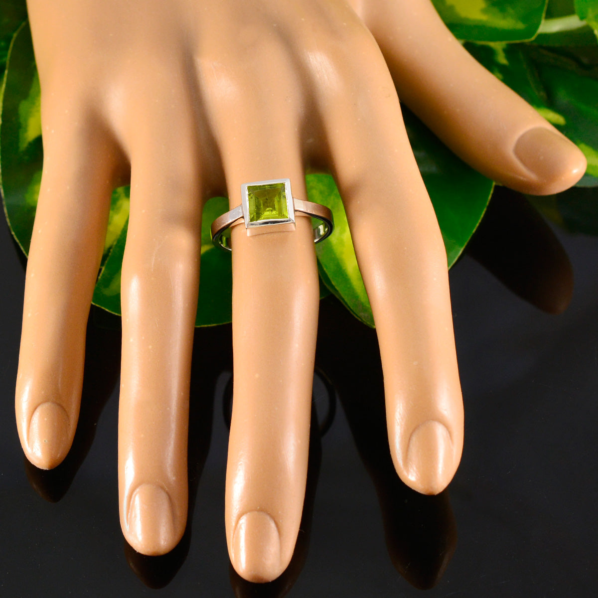 Marie Luxurious Green Solitaire Ring