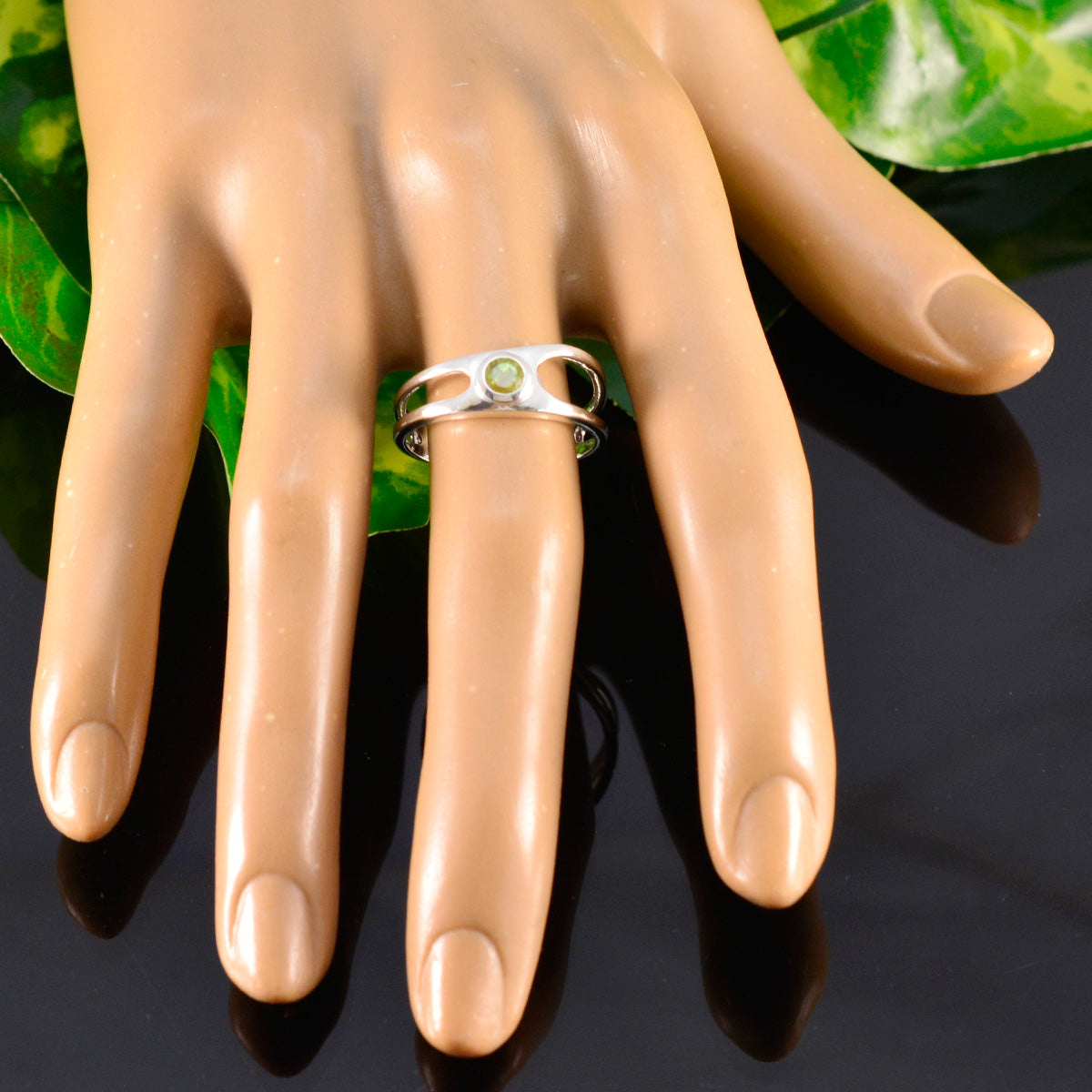 Hazel Graceful Green Solitaire Ring