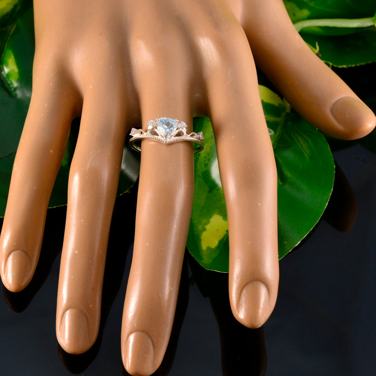 Haruka Blue Halo Gemstone Ring with Elegant Silver Design