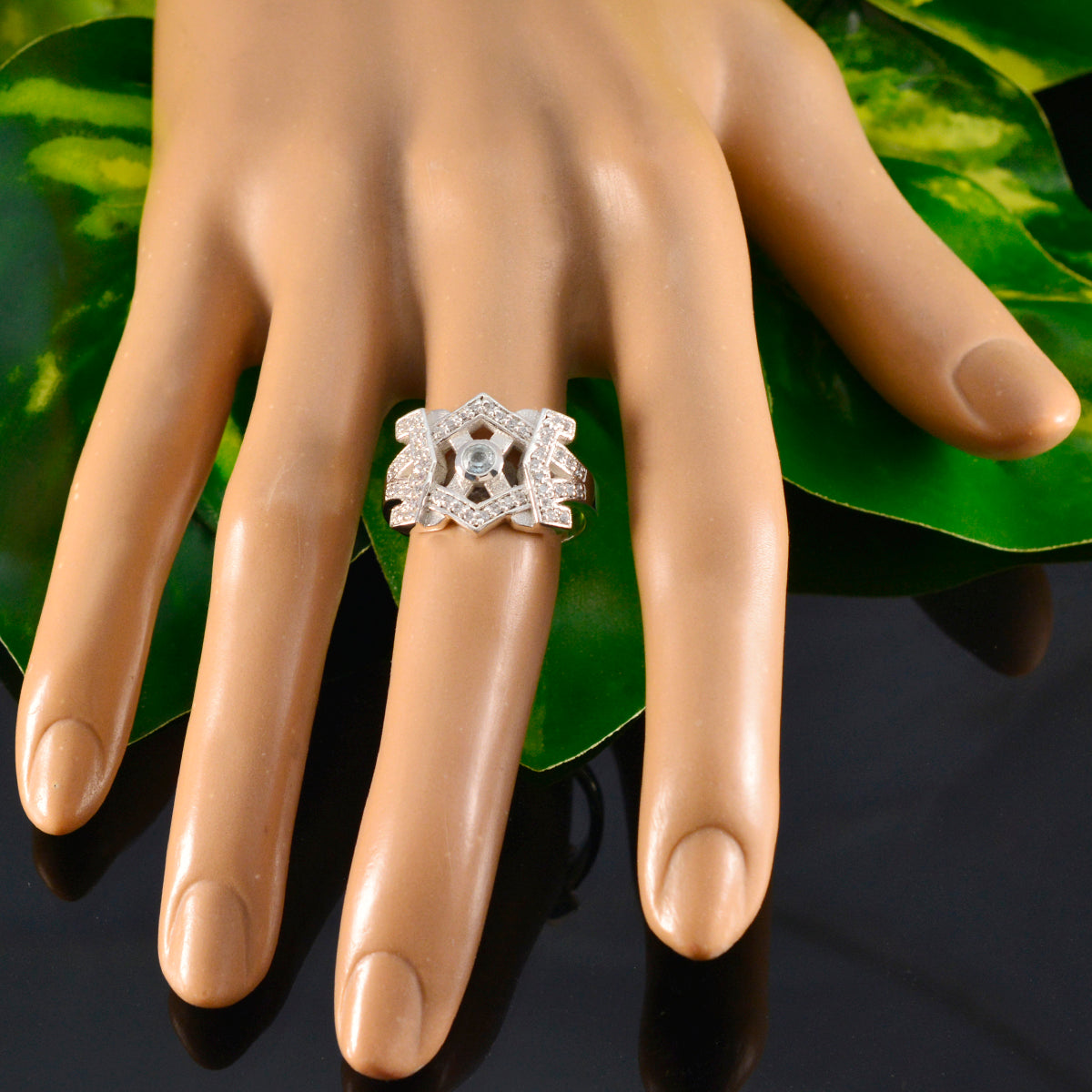 Maria silver ring featuring a blue halo ring for women with intricate geometric design