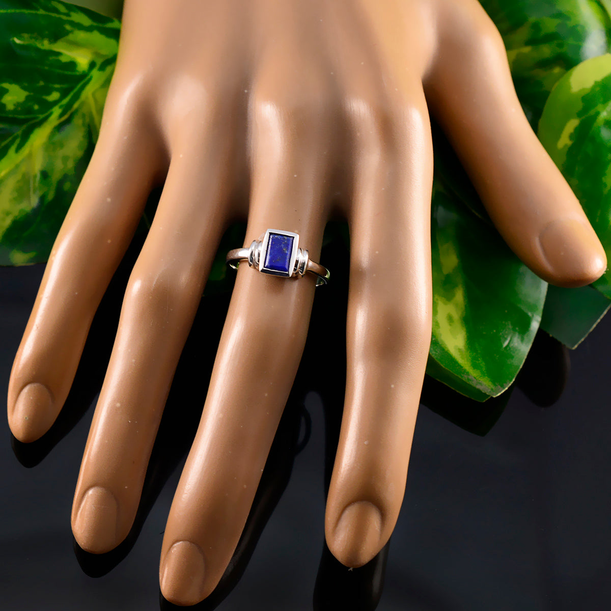 Sakura Luxurious Blue Solitaire Ring
