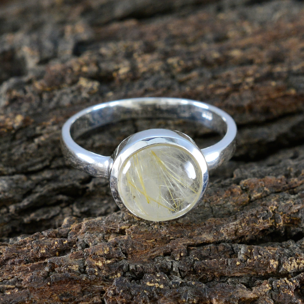Genesis Sophisticated Golden Solitaire Ring