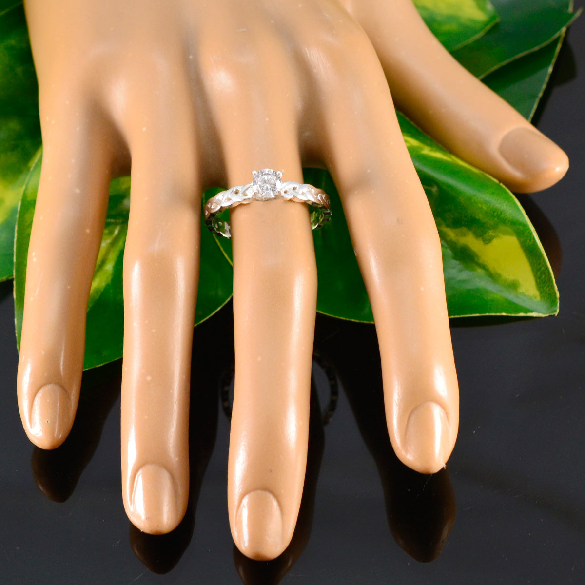 Hina Fairytale White Solitaire Ring