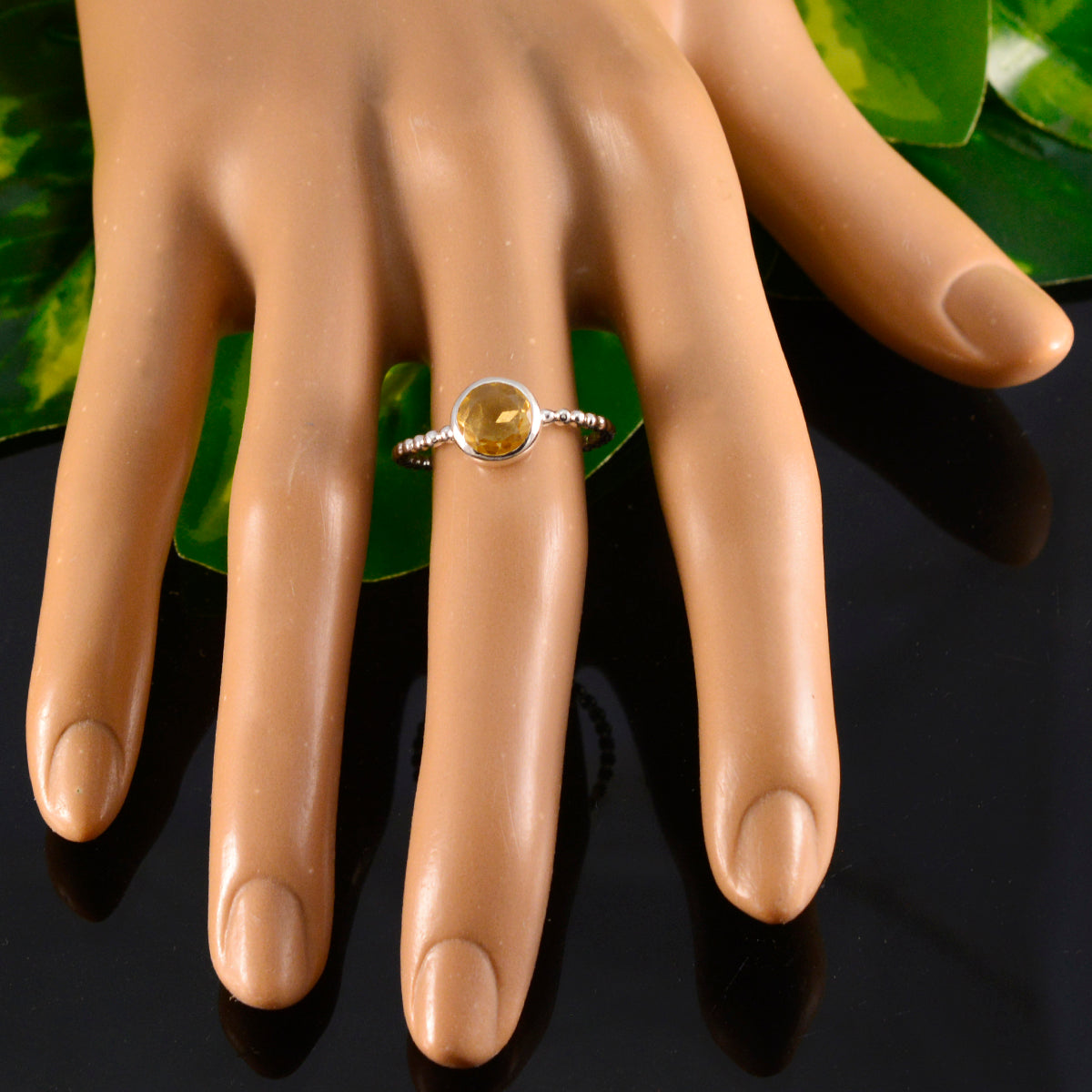 Sakura Yellow Solitaire Ring Riyo with Gemstone Design