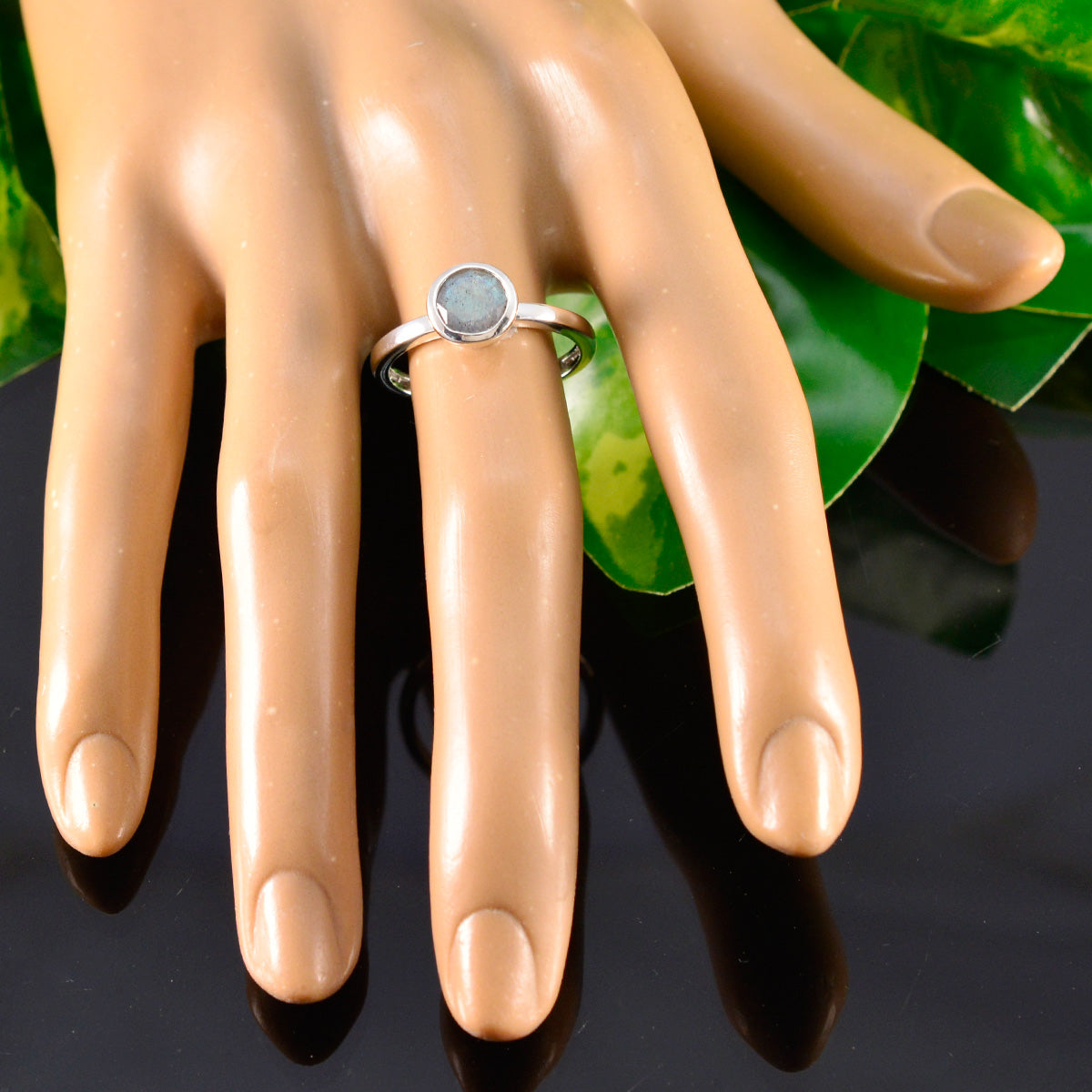 Katharina Abstract Grey Solitaire Ring