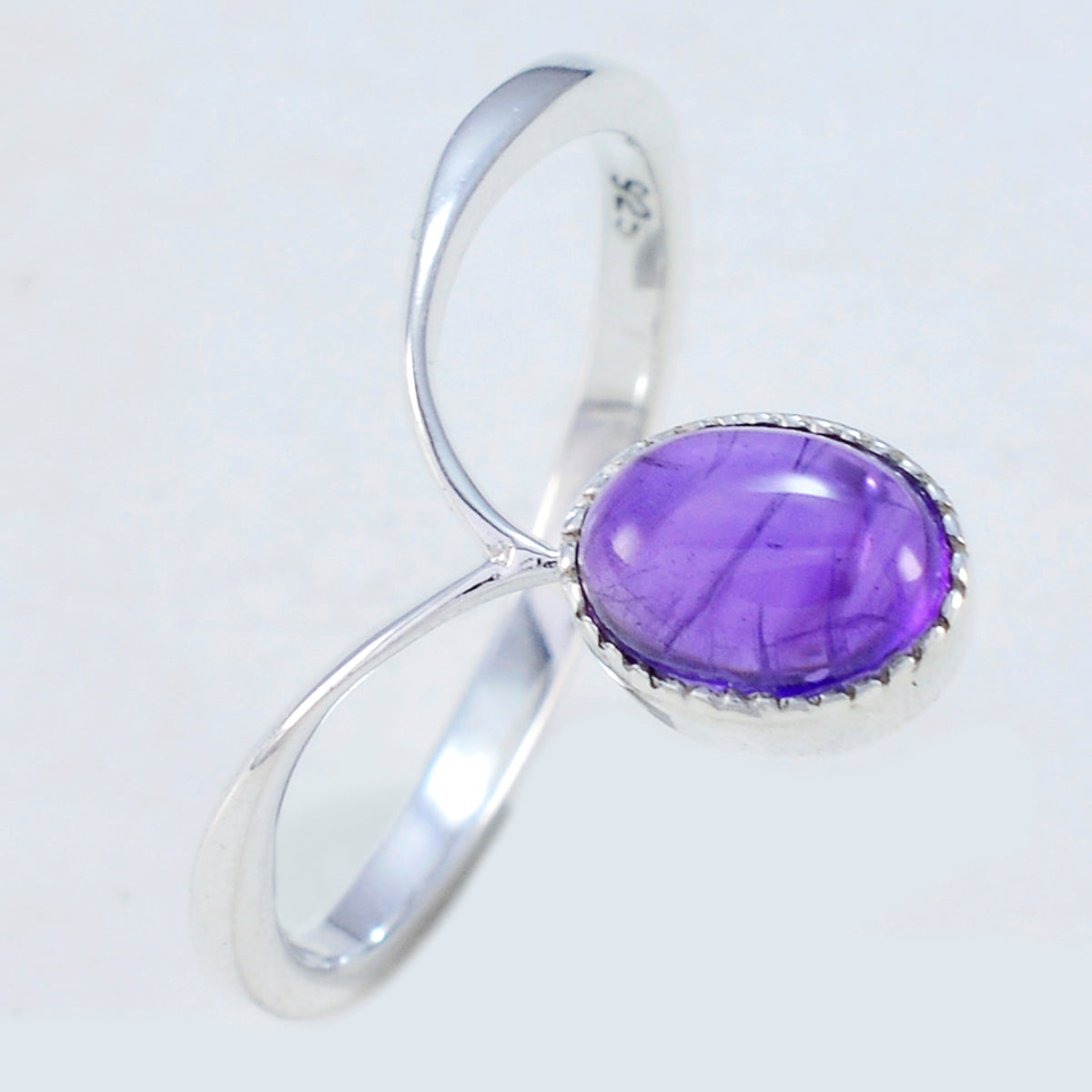 Yasmine Luxurious Purple Solitaire Ring