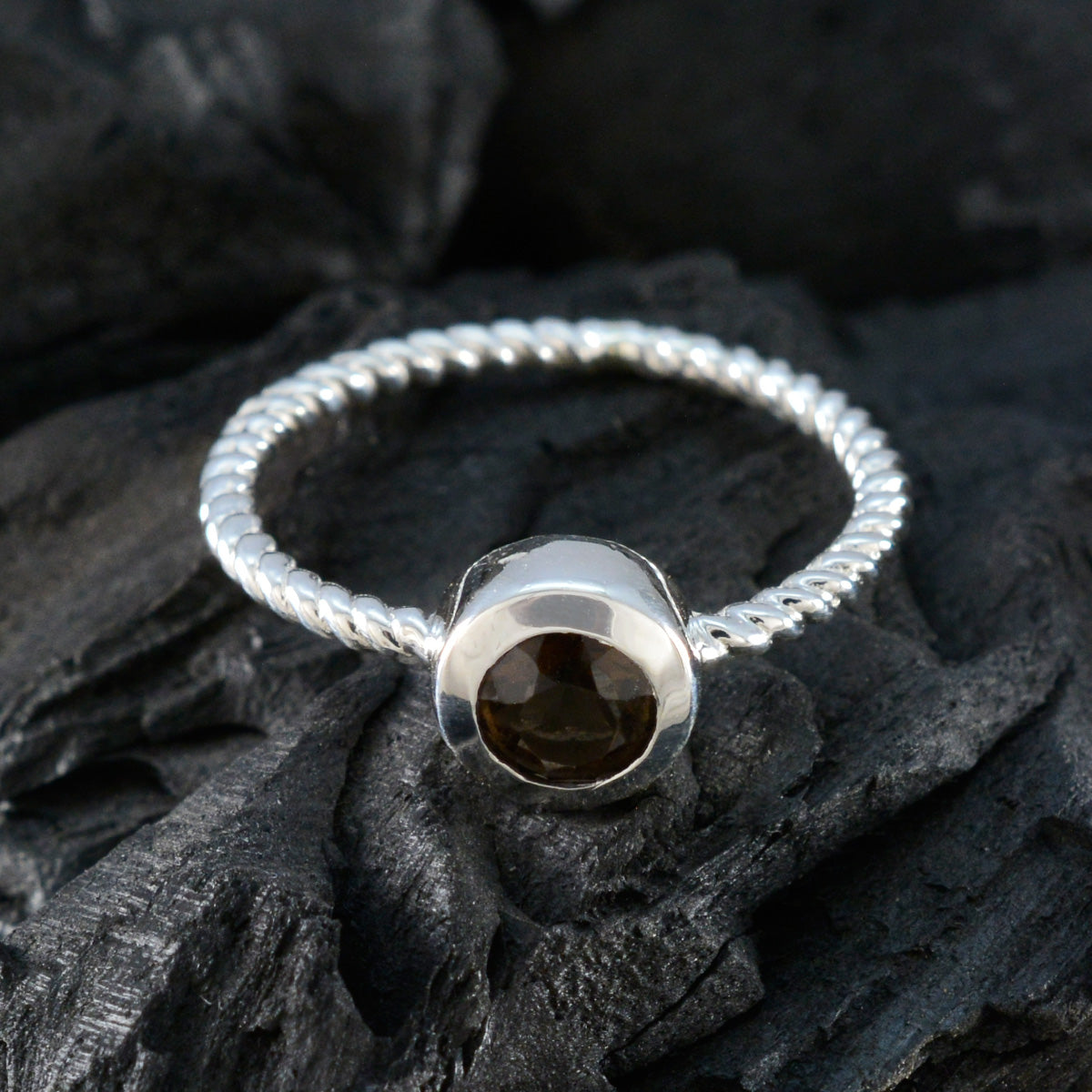 Hye-jin Modern Brown Solitaire Ring