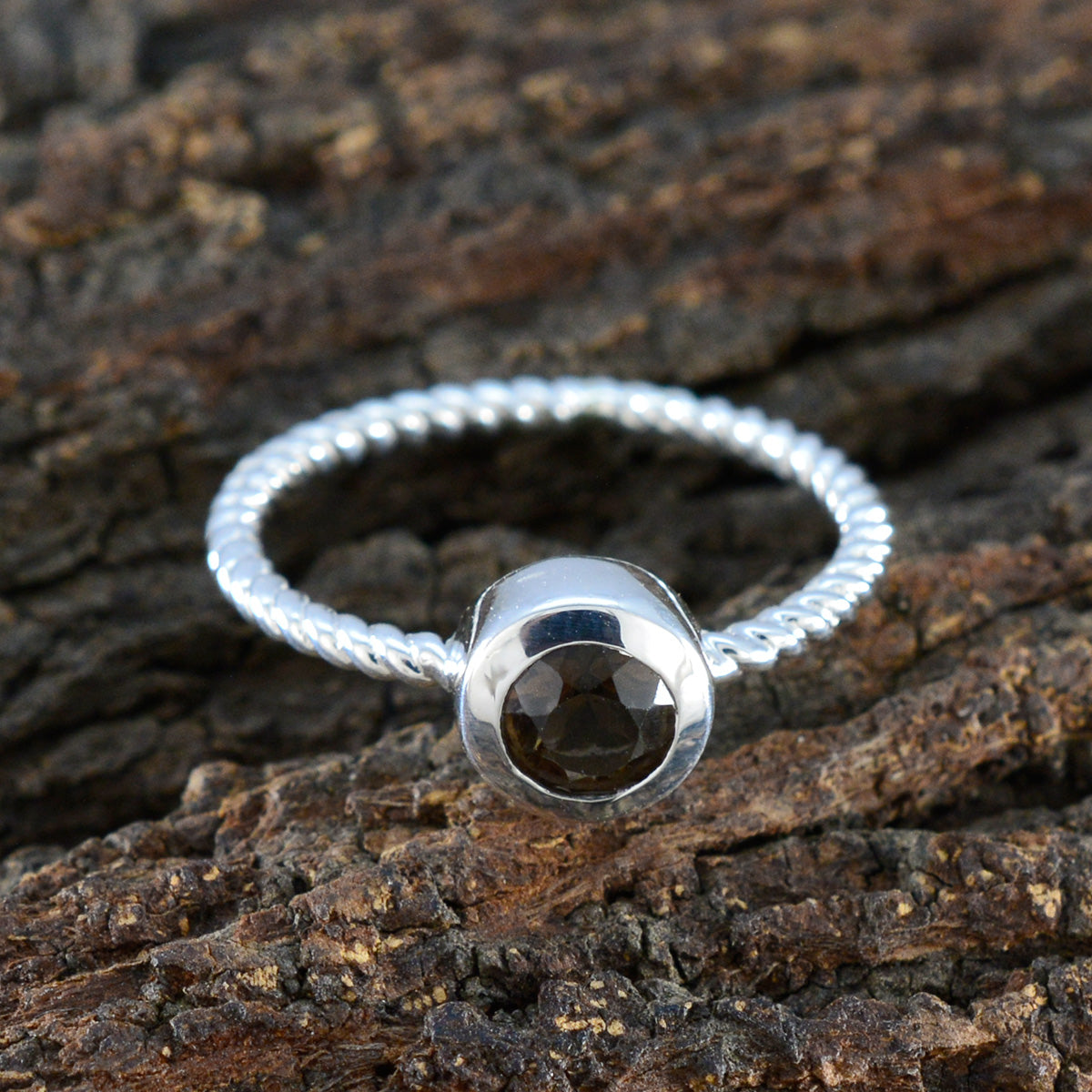 Hye-jin Modern Brown Solitaire Ring