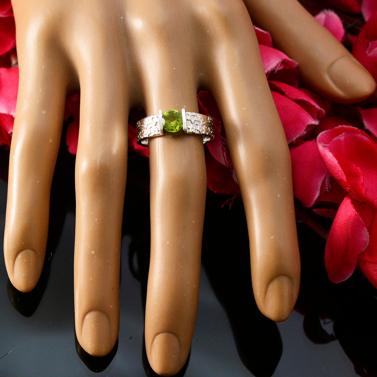Lourdes Modern Green Solitaire Ring