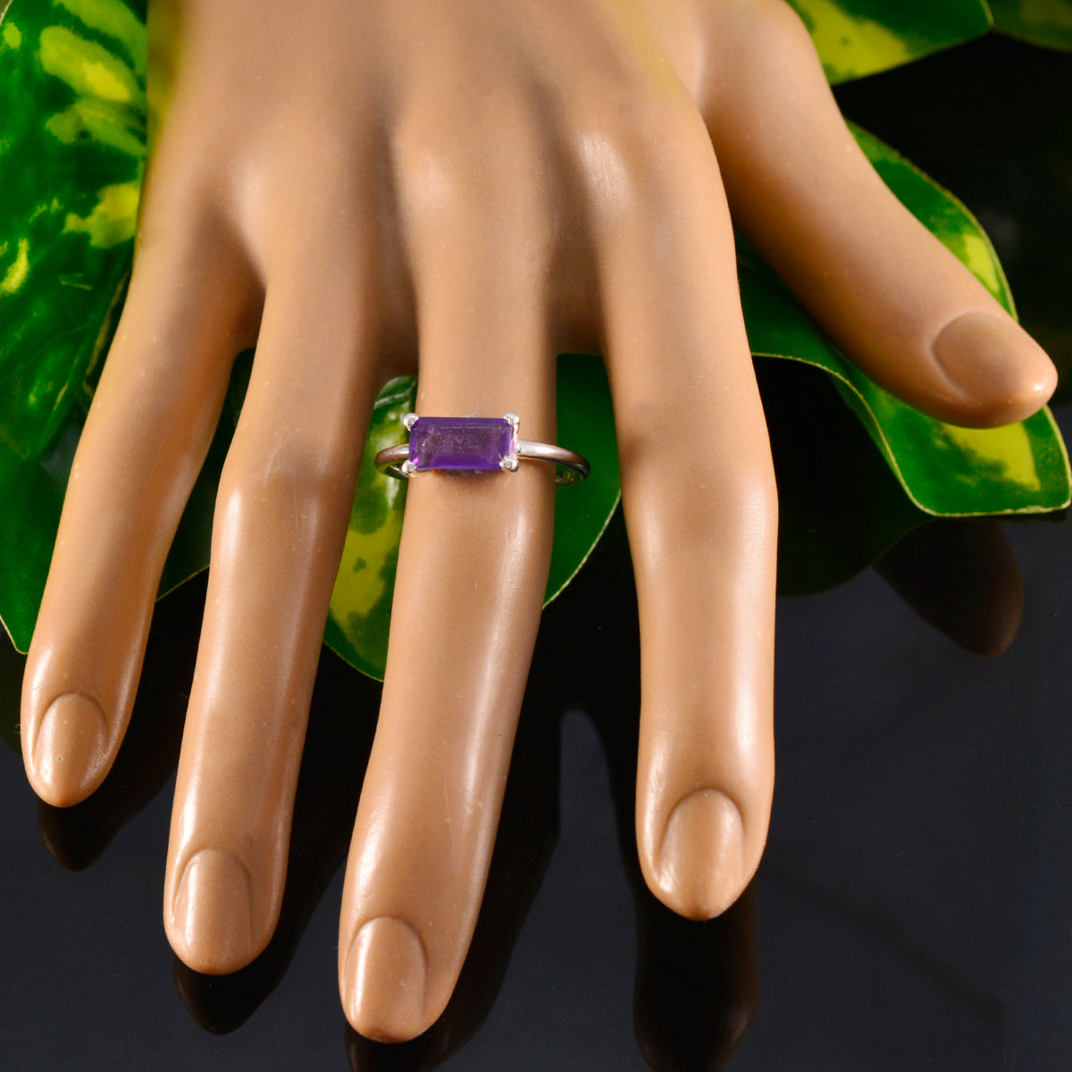 Mei Modern Purple Solitaire Ring with Silver Band