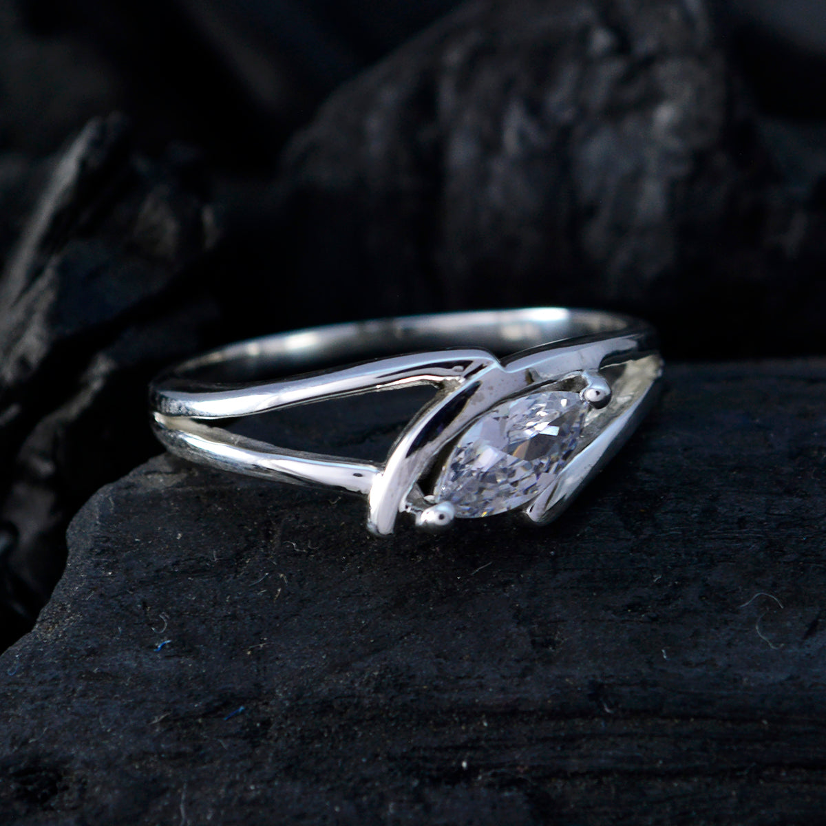 Saanvi Modern White Solitaire Ring Elegant Design