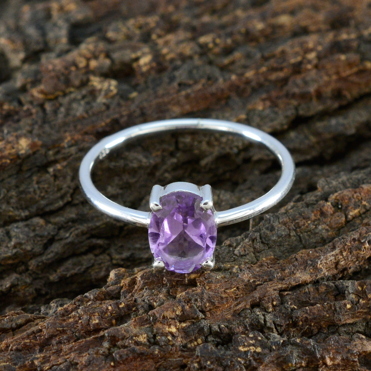 Nora Purple Solitaire Ring with Oval Amethyst Gemstone