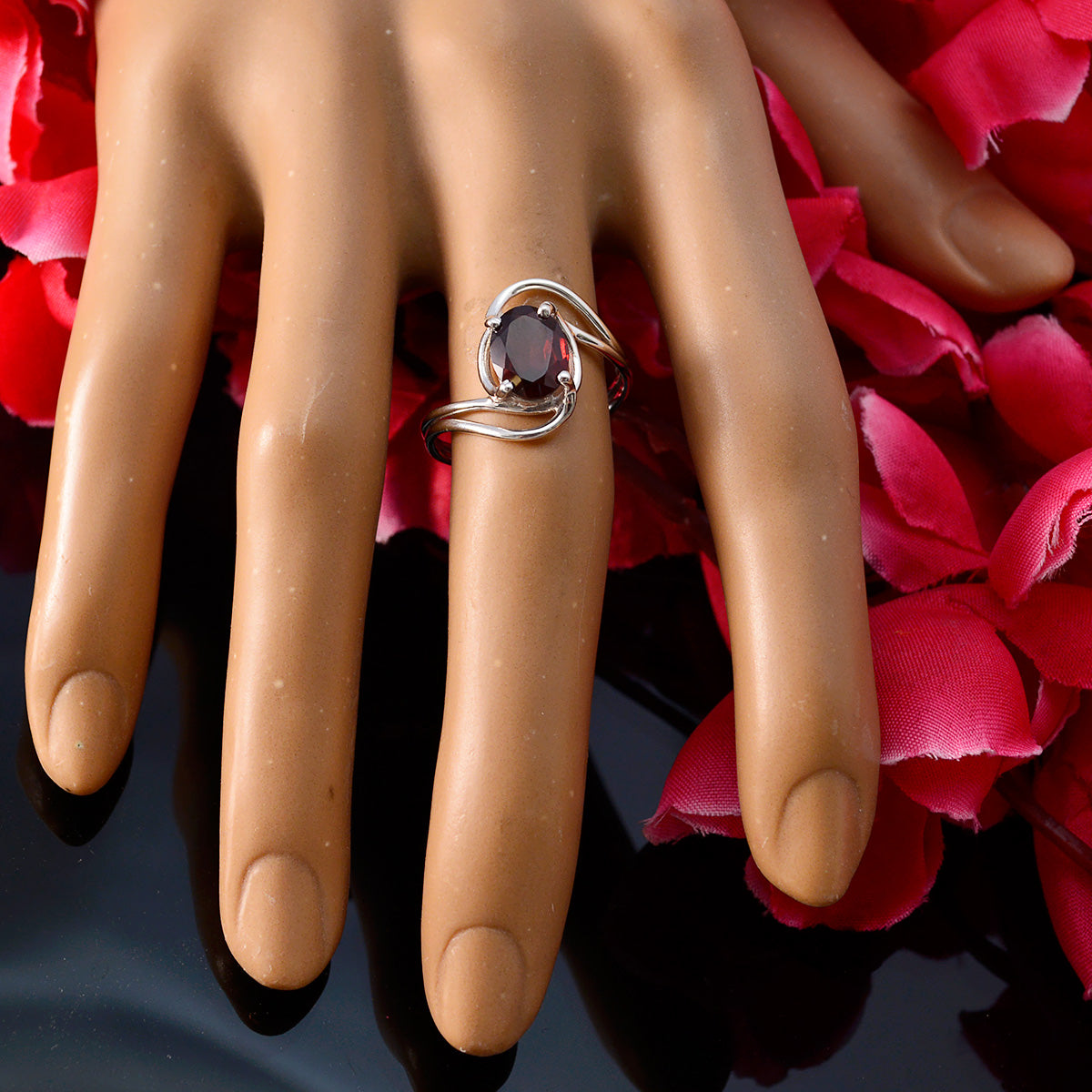 Alice Red Solitaire Ring with Elegant Silver Band