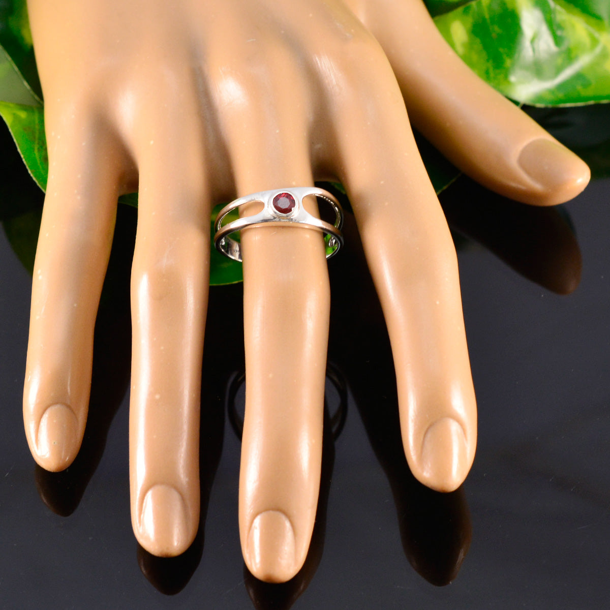 Yan Red Solitaire Ring Online Silver Gemstone Band