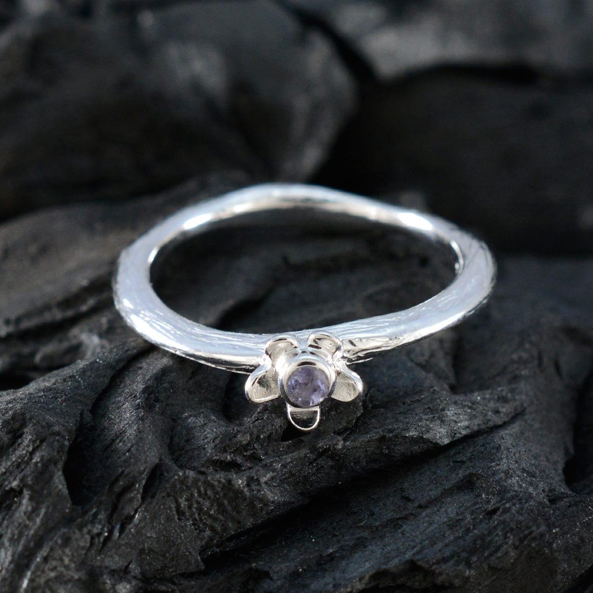 Natcha Romantic Blue Solitaire Ring