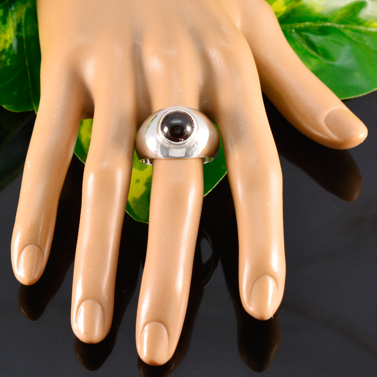 Milagros Romantic Red Solitaire Ring