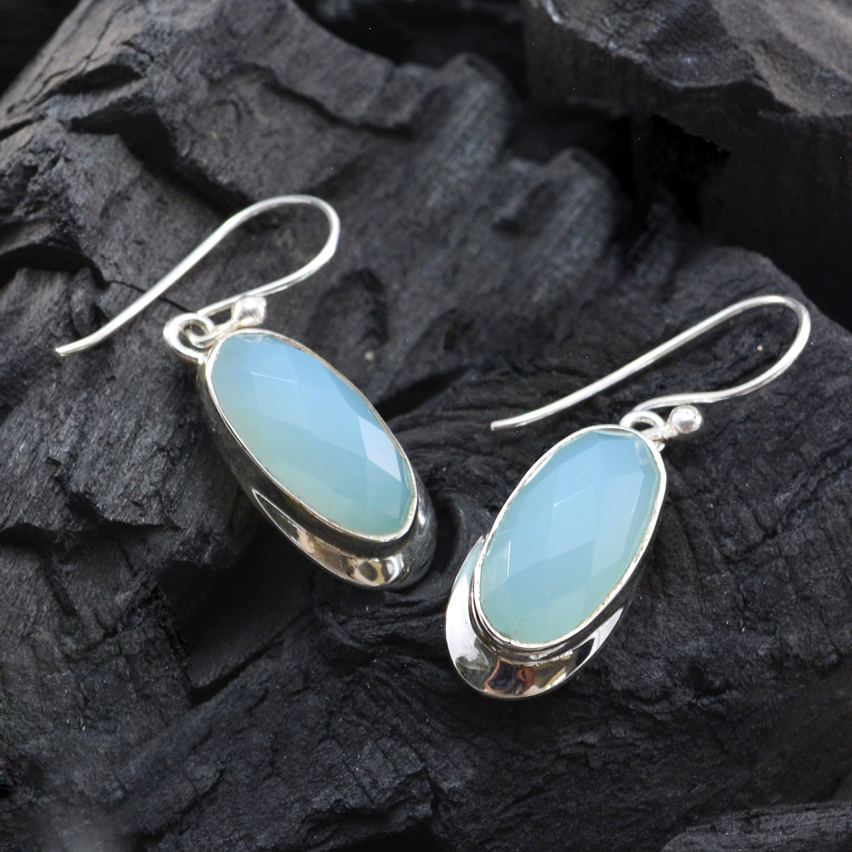 Scarlett Solitaire Dangle Earrings for Everyday Elegance