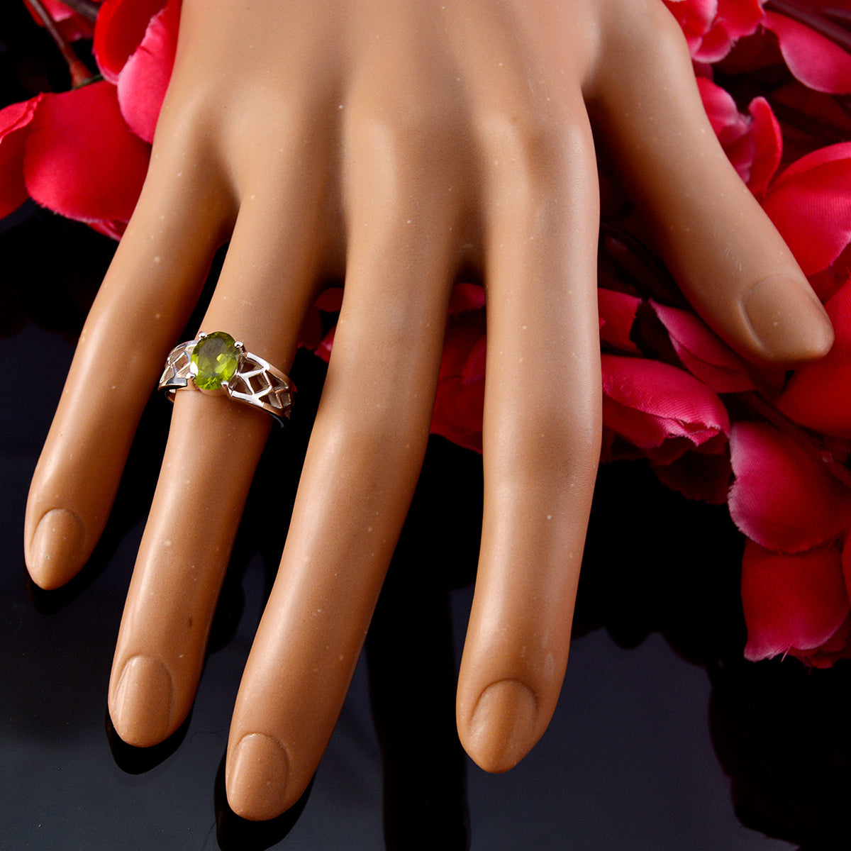 Josephine Traditional Green Solitaire Ring