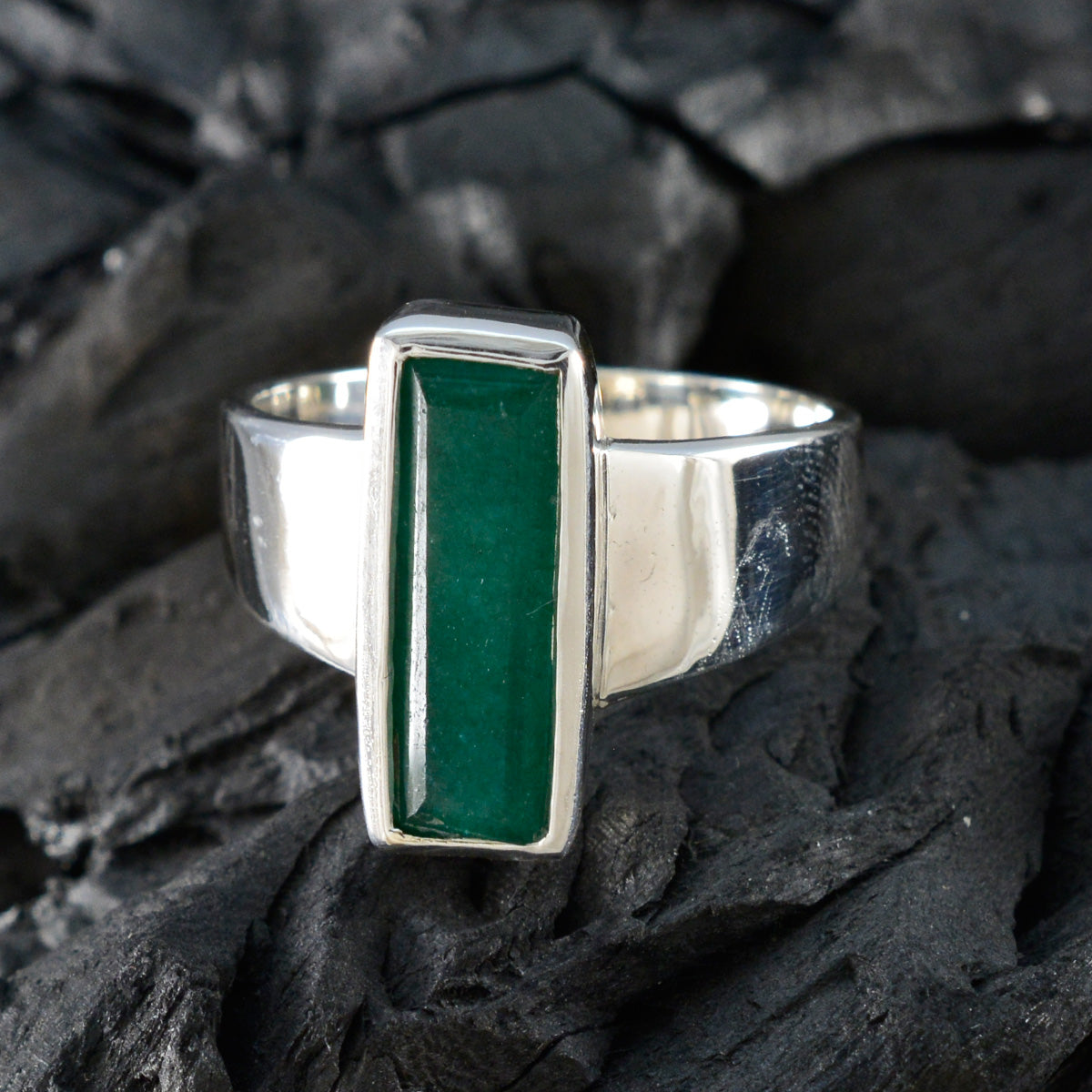 Saanvi Trendy Green Solitaire Ring in Sterling Silver