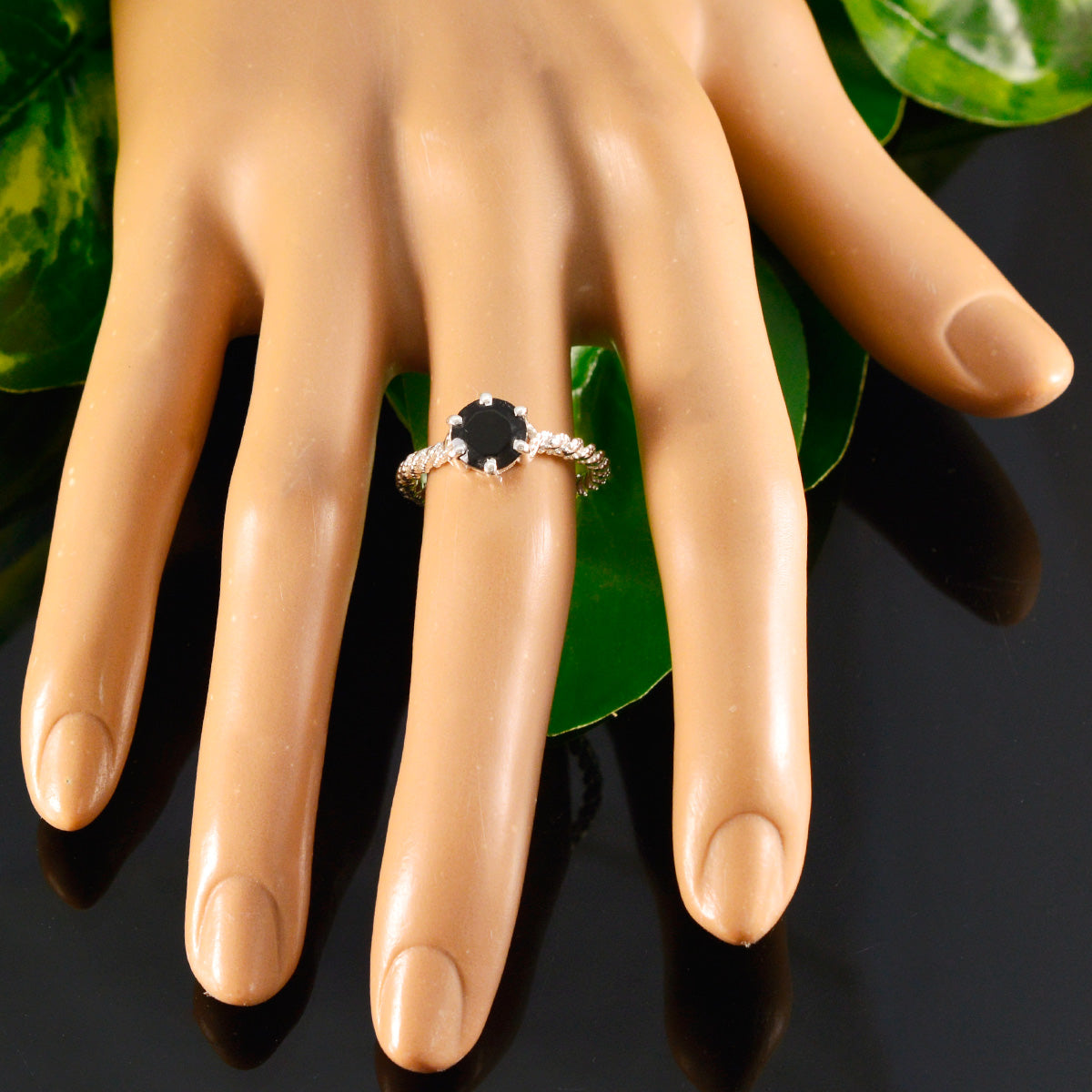 Valentina Twist Black Solitaire Ring