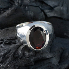 Victoria Heritage Red Solitaire Ring