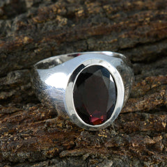 Victoria Heritage Red Solitaire Ring