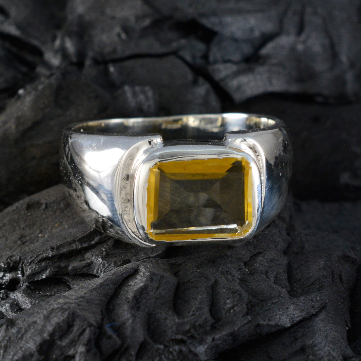 Fernanda Contemporary Yellow Solitaire Ring