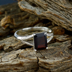 Nari Romantic Red Solitaire Ring with Elegant Gemstone