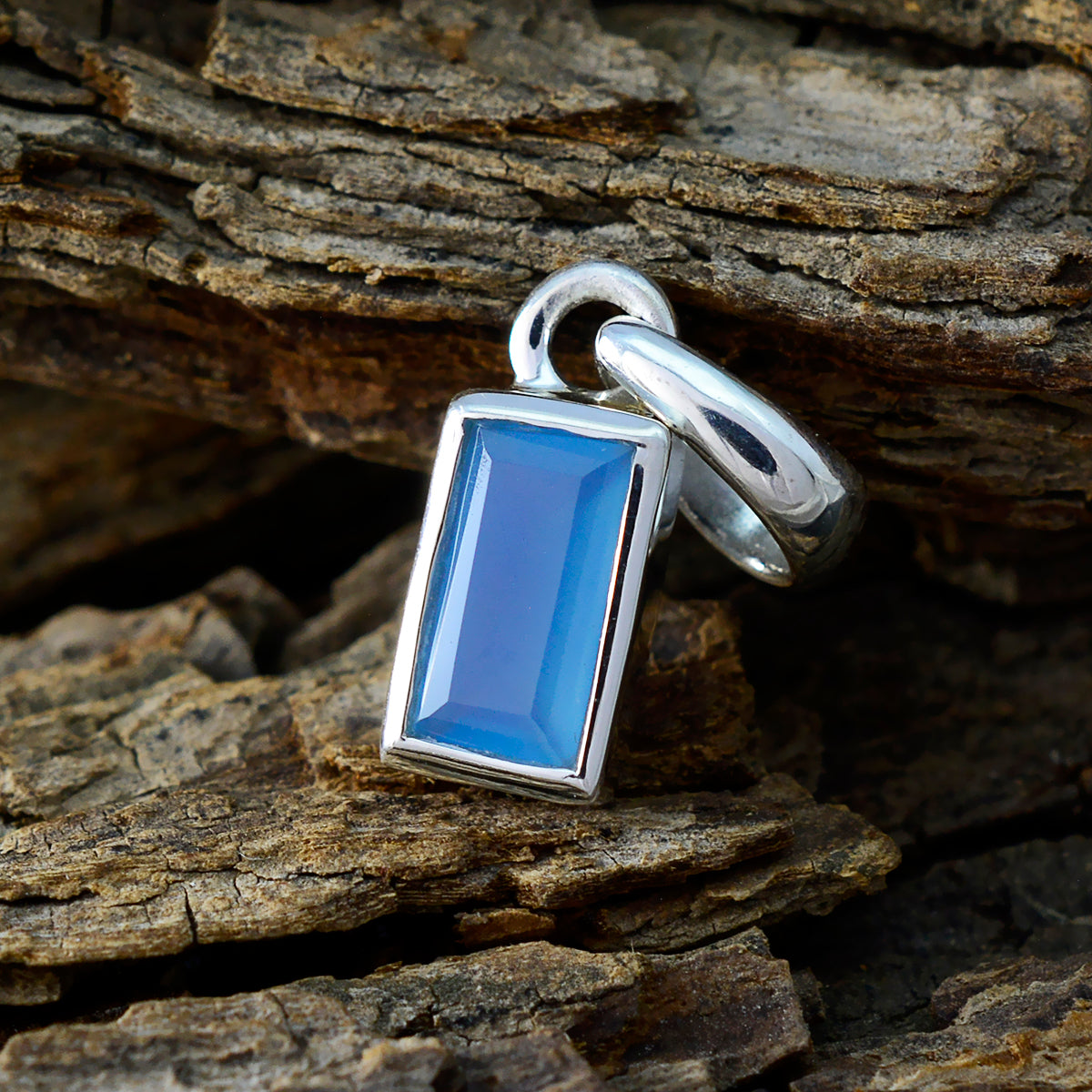 Sarah Aqua Pendant – Stylish Gemstone Jewellery