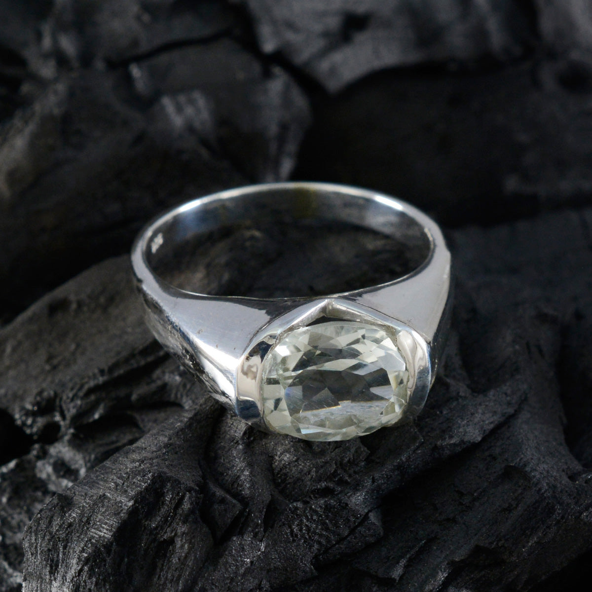 Siti Sophisticated Light Green Solitaire Ring
