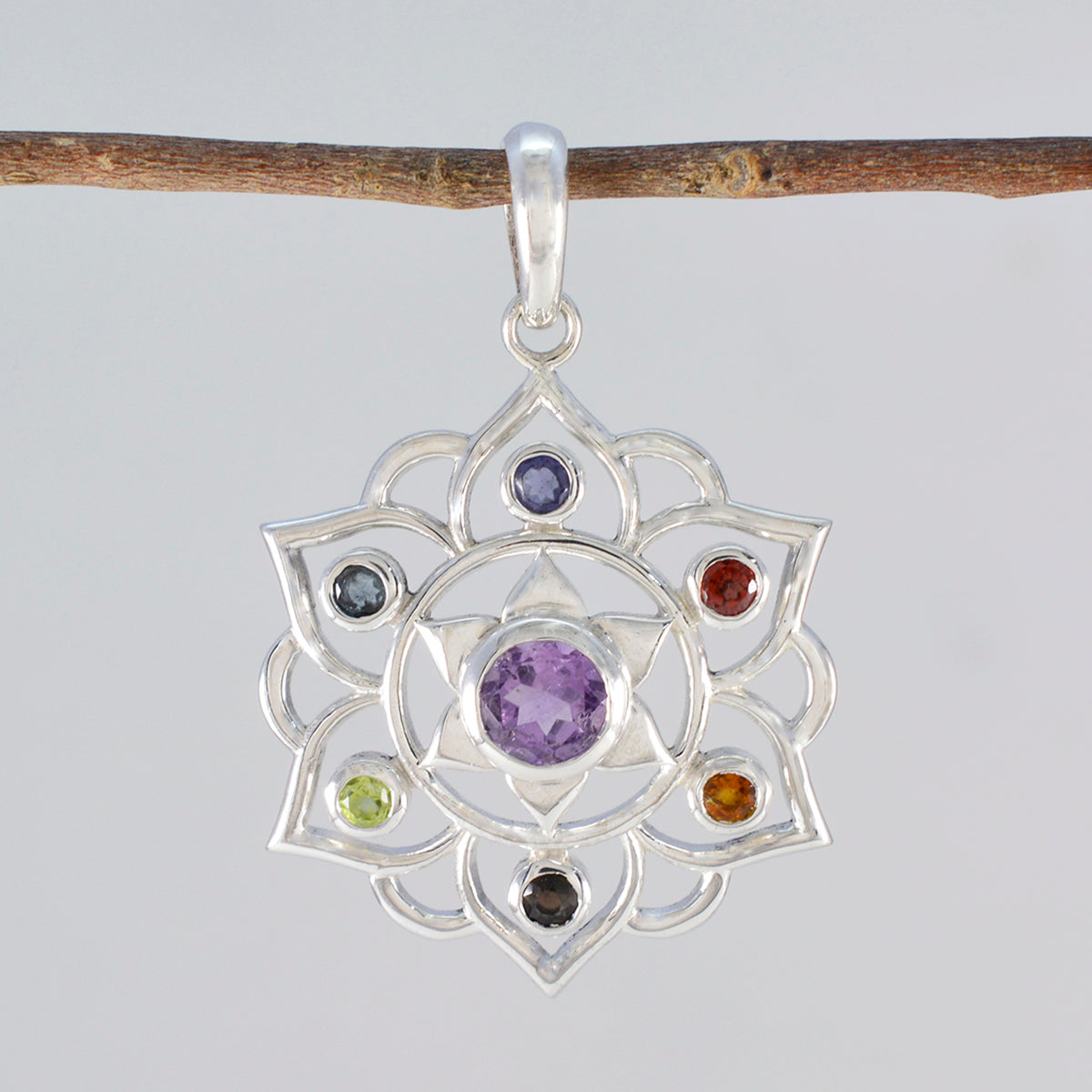 Ida multicolor antique Eye-catching Pendant