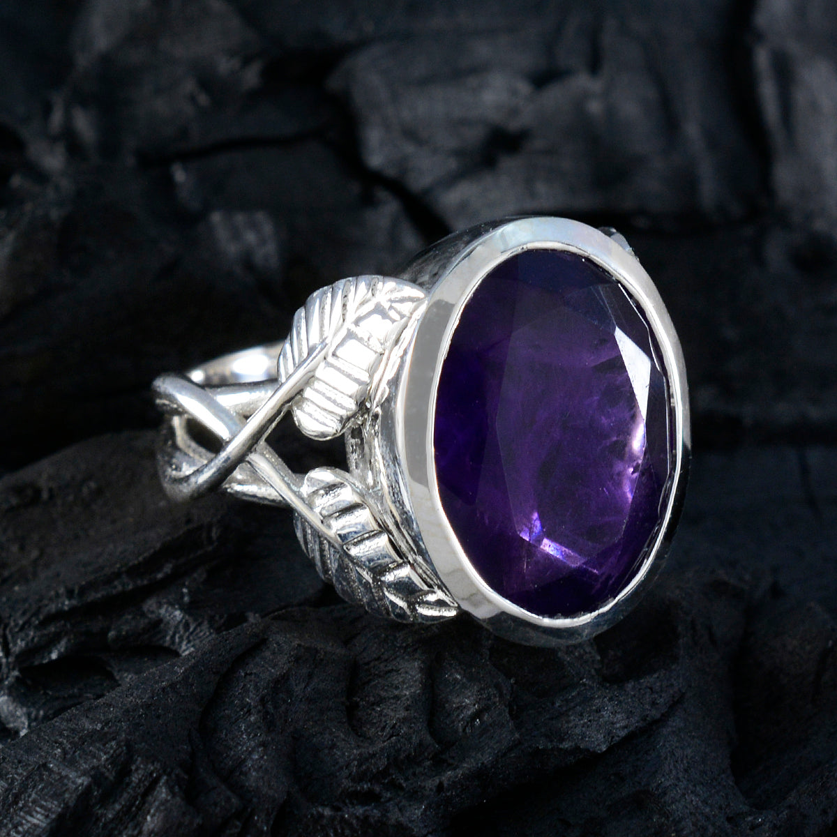 Marie Purple Solitaire Ring with Elegant Silver Band
