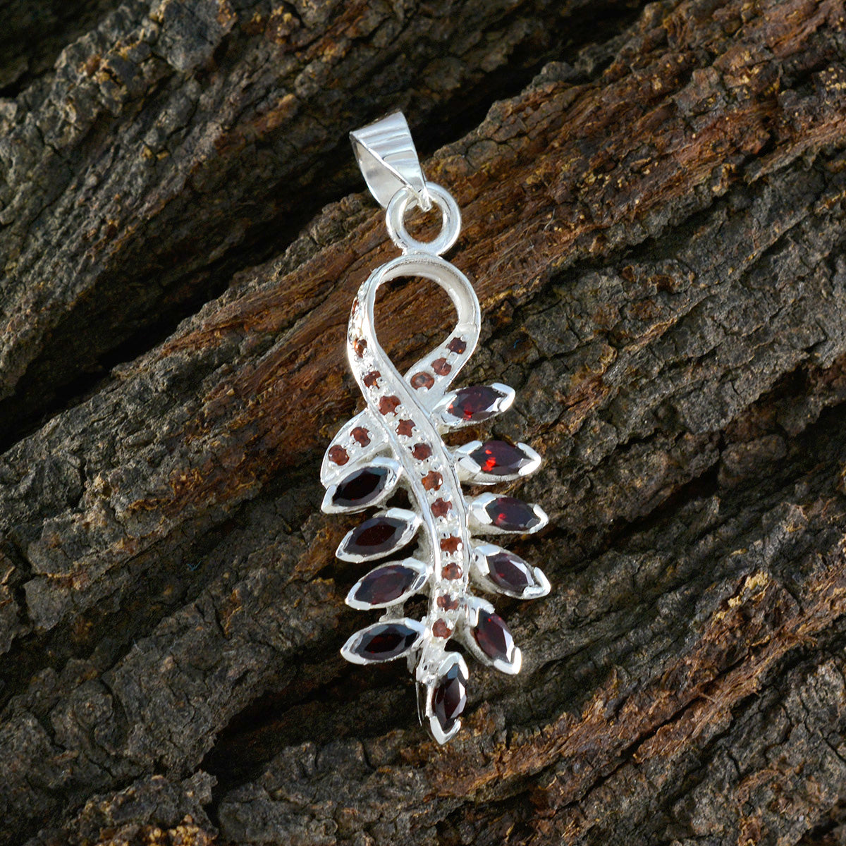 Marie Tiny Gemstone Jewelry Leaf Pendant in Silver