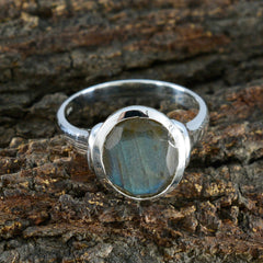 Joaquina Trendy Grey Solitaire Ring