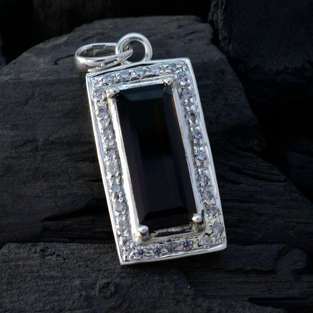 Ananya Versatile Pendant for Women with Gemstone Glow