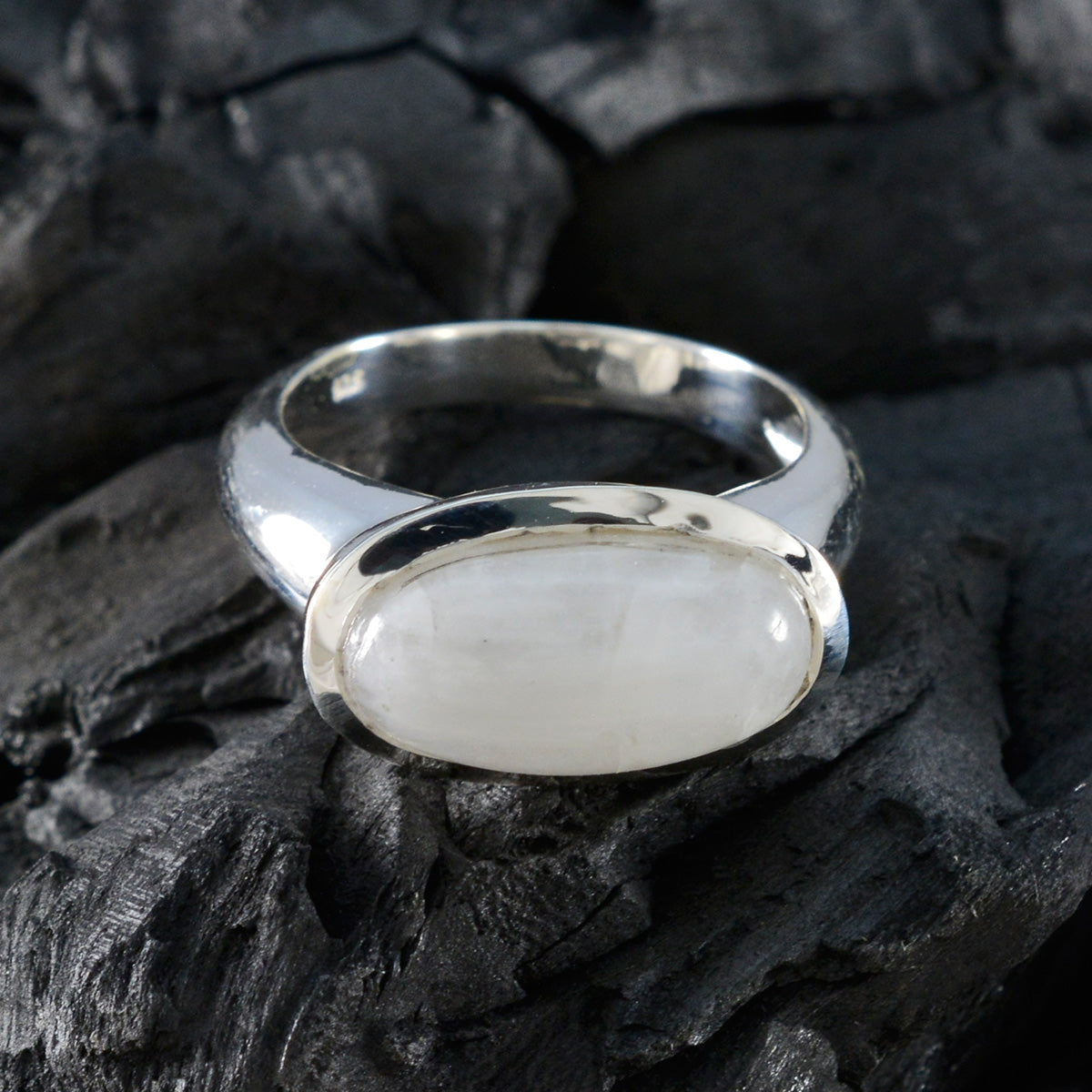 Isla White Solitaire Ring for Everyday Elegance